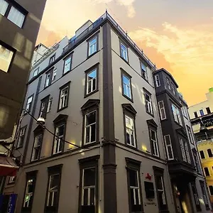 2* Отель The Independent Taksim