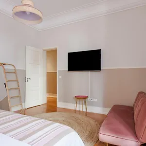 the-local-guest-house-lisbon.hotels-lisbon-portugal.com/